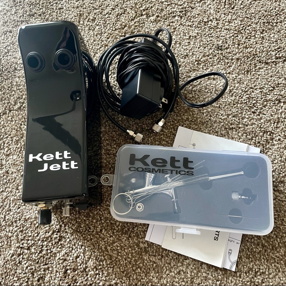Kett Cosmetics airbrush machine